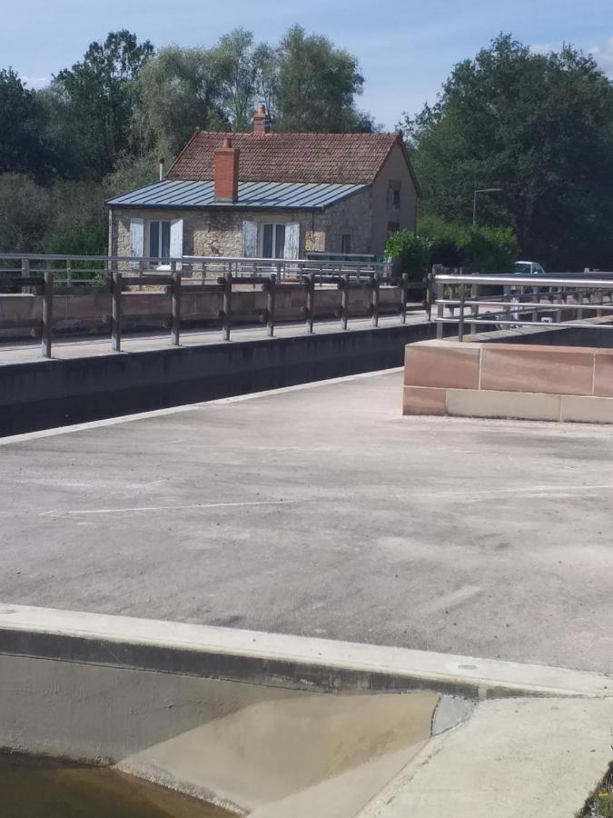 La Maison Du Canal Vaux  Экстерьер фото
